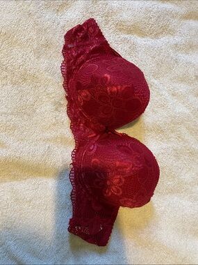 SHEIN Burgundy Lace Underwire Bra